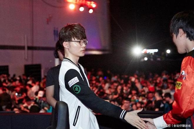 开云体育官网-TheShy在掘金比赛中反败为胜，锐不可当引发热议！(theshy谈wbg被零封)