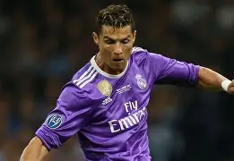 皇家马德里训练开放日，今晚官宣签约引欢呼，德国杯在即，心理建设被强调的简单介绍